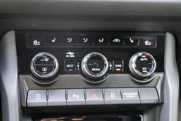 Škoda Kodiaq 1.5 TSI Sportline Business org.NL schuifdak trekhaak stuur+stoelverw camera canton