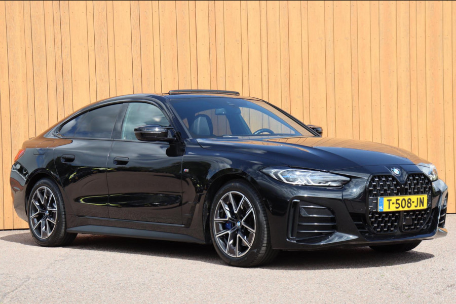 BMW 4 Serie Gran Coupé M440i xDrive M-sport Bus. Ed. Plus org. NL schuifdak camera's