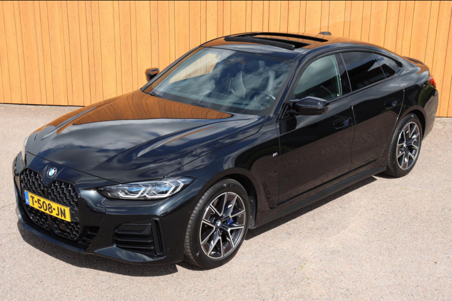 BMW 4 Serie Gran Coupé M440i xDrive M-sport Bus. Ed. Plus org. NL schuifdak camera's