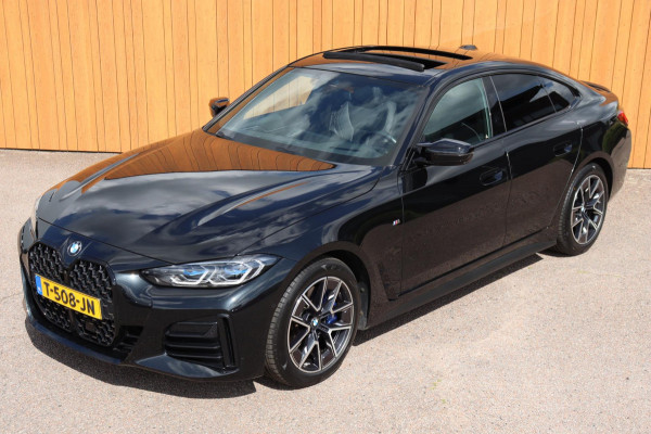 BMW 4 Serie Gran Coupé M440i xDrive M-sport Bus. Ed. Plus org. NL schuifdak camera's
