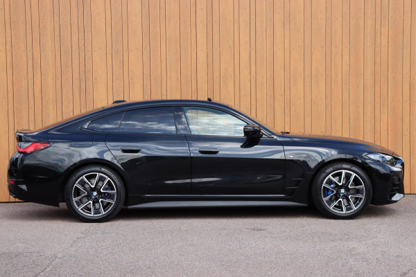 BMW 4 Serie Gran Coupé M440i xDrive M-sport Bus. Ed. Plus org. NL schuifdak camera's