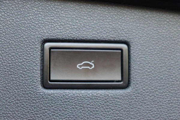 Seat Tarraco 1.5 TSI Xcellence Limited Edition 7persoons org.NL schuifdak camera stoel+bankverw. el.klep