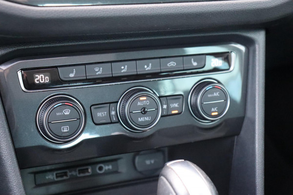 Volkswagen Tiguan 1.5 TSI ACT Comfortline Business org.NL schuifdak camera el.klep