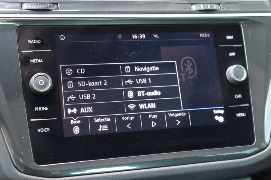 Volkswagen Tiguan 1.5 TSI ACT Comfortline Business org.NL schuifdak camera el.klep