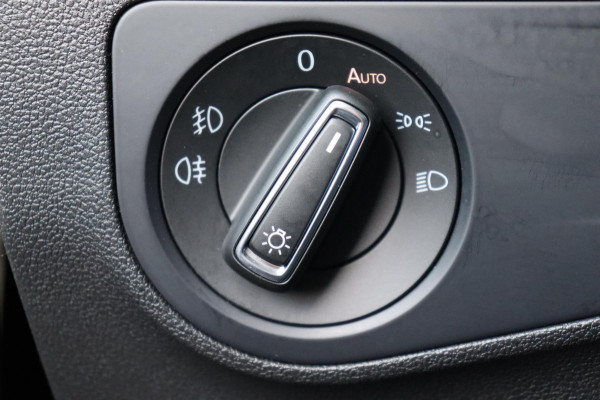 Volkswagen Tiguan 1.5 TSI ACT Comfortline Business org.NL schuifdak camera el.klep