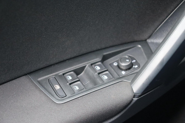 Volkswagen Tiguan 1.5 TSI ACT Comfortline Business org.NL schuifdak camera el.klep