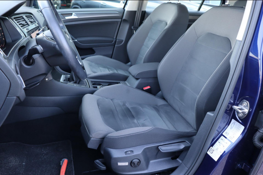 Volkswagen Golf 1.5 TSI Comfortline Business org.NL schuifdak digi-dashboard camera stoelmassage+vw