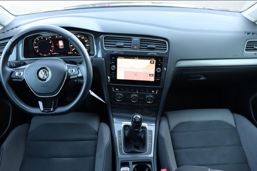 Volkswagen Golf 1.5 TSI Comfortline Business org.NL schuifdak digi-dashboard camera stoelmassage+vw