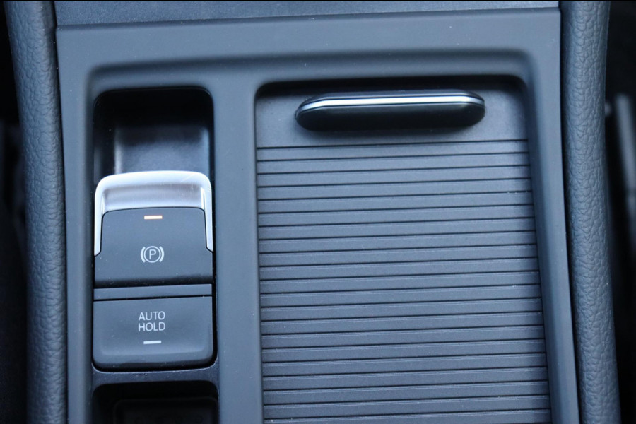 Volkswagen Golf 1.5 TSI Comfortline Business org.NL schuifdak digi-dashboard camera stoelmassage+vw