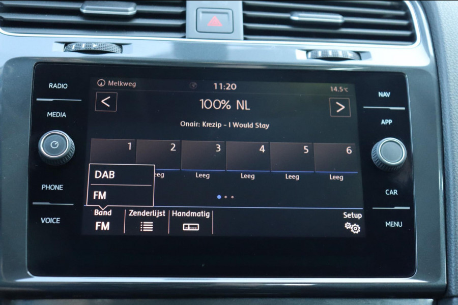 Volkswagen Golf 1.5 TSI Comfortline Business org.NL schuifdak digi-dashboard camera stoelmassage+vw