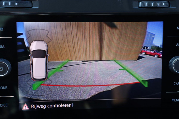 Volkswagen Golf 1.5 TSI Comfortline Business org.NL schuifdak digi-dashboard camera stoelmassage+vw