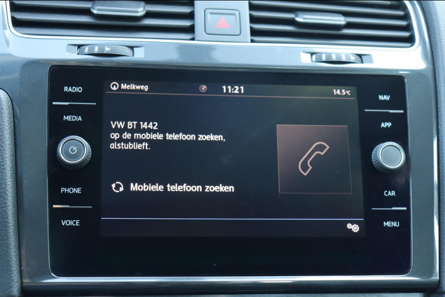 Volkswagen Golf 1.5 TSI Comfortline Business org.NL schuifdak digi-dashboard camera stoelmassage+vw