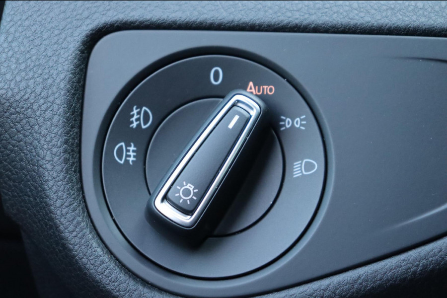 Volkswagen Golf 1.5 TSI Comfortline Business org.NL schuifdak digi-dashboard camera stoelmassage+vw