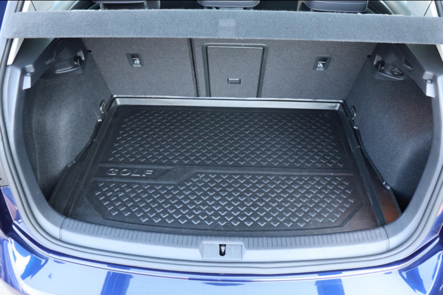 Volkswagen Golf 1.5 TSI Comfortline Business org.NL schuifdak digi-dashboard camera stoelmassage+vw