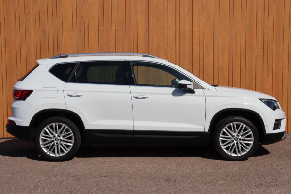 Seat Ateca 1.5 TSI Xcellence Business Intense org. NL trekhaak camera's el.klep