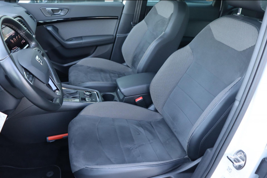 Seat Ateca 1.5 TSI Xcellence Business Intense org. NL trekhaak camera's el.klep