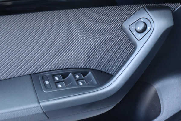 Seat Ateca 1.5 TSI Xcellence Business Intense org. NL trekhaak camera's el.klep