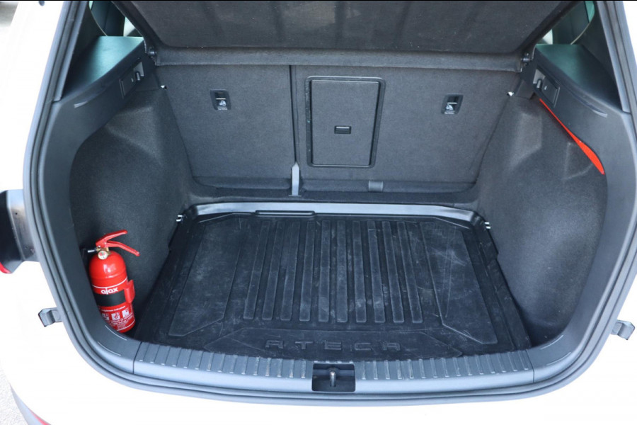 Seat Ateca 1.5 TSI Xcellence Business Intense org. NL trekhaak camera's el.klep