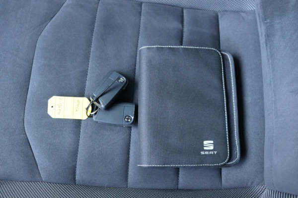 Seat Ateca 1.5 TSI Xcellence Business Intense org. NL trekhaak camera's el.klep