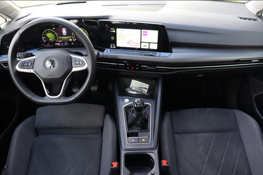 Volkswagen Golf Variant 1.5 TSI Style org.NL schuifdak head-up camera sfeer-verl. alcantara ergo-stoelen