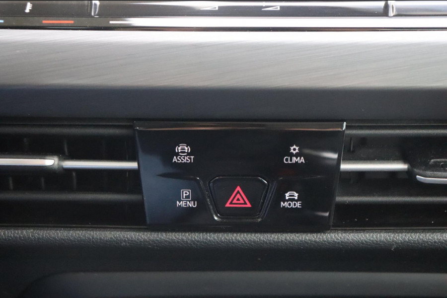 Volkswagen Golf Variant 1.5 TSI Style org.NL schuifdak head-up camera sfeer-verl. alcantara ergo-stoelen