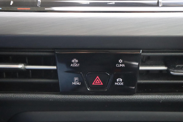 Volkswagen Golf Variant 1.5 TSI Style org.NL schuifdak head-up camera sfeer-verl. alcantara ergo-stoelen