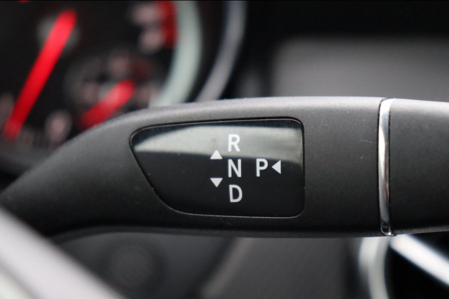 Mercedes-Benz GLA 180 Business Sol. org. NL-auto el.schuif-panoramadak