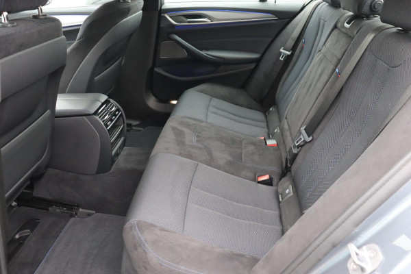 BMW 5 Serie 520i M-sport Executive Ed. Harman Kardon org.NL camera alcantara+elek.verstelbaar digi.dash navi