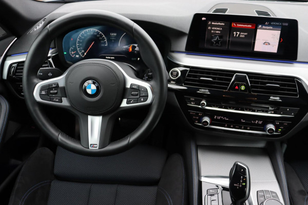 BMW 5 Serie 520i M-sport Executive Ed. Harman Kardon org.NL camera alcantara+elek.verstelbaar digi.dash navi