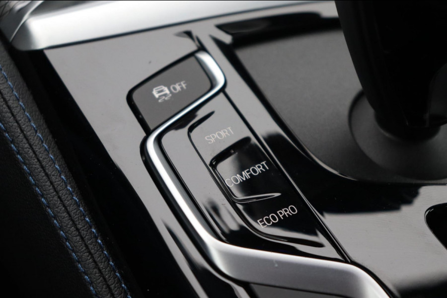 BMW 5 Serie 520i M-sport Executive Ed. Harman Kardon org.NL camera alcantara+elek.verstelbaar digi.dash navi