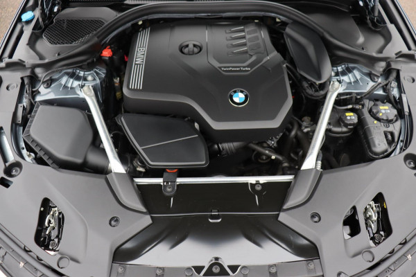 BMW 5 Serie 520i M-sport Executive Ed. Harman Kardon org.NL camera alcantara+elek.verstelbaar digi.dash navi