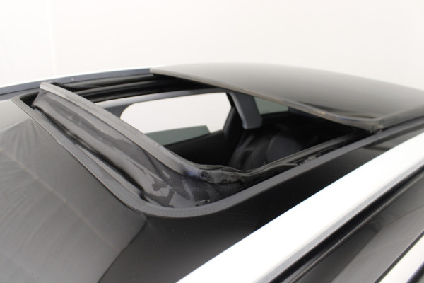 Peugeot 3008 1.2 PureTech Allure |Pano|