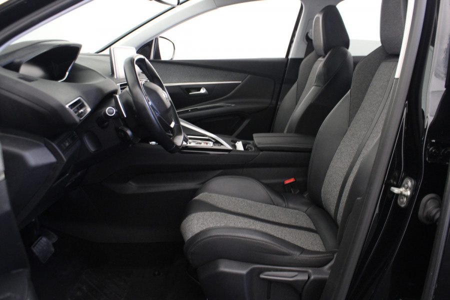 Peugeot 3008 1.2 PureTech Allure |Pano|