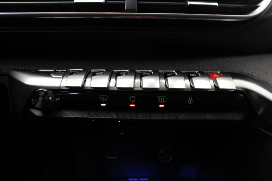 Peugeot 3008 1.2 PureTech Allure |Pano|