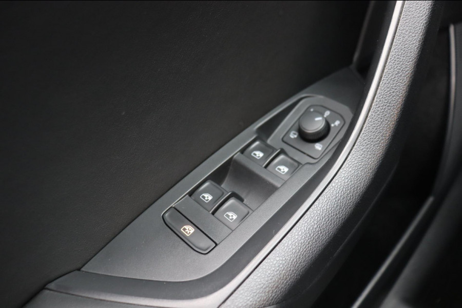 Škoda Kodiaq 1.5 TSI Business Edition org. NL-auto el.schuif/panoramadak trekhaak camera leer+vw