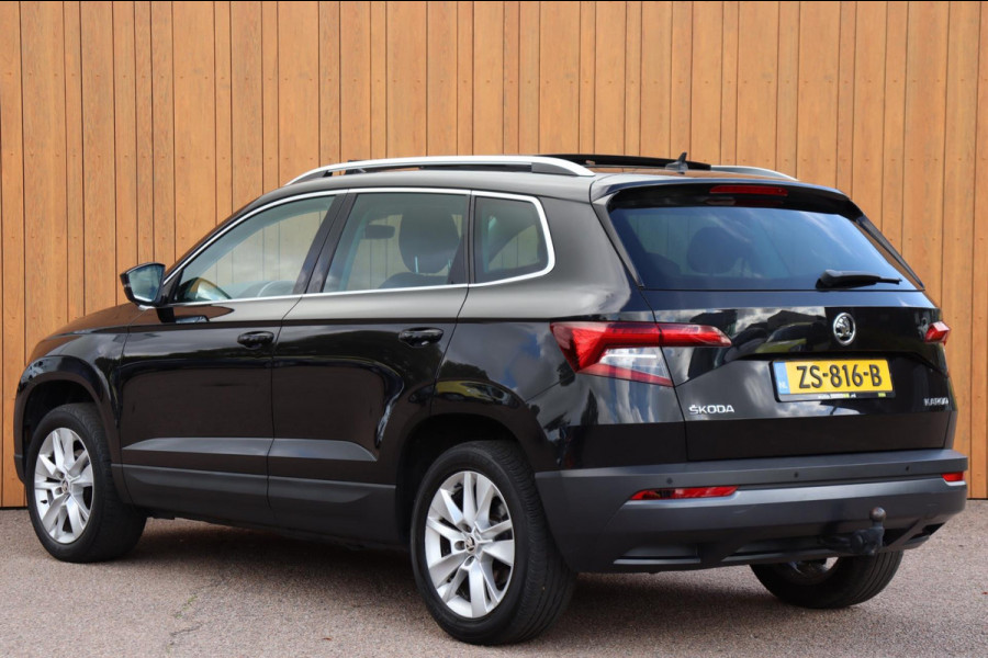 Škoda Karoq 1.5 TSI ACT Bus.org. NL-auto leer+vw schuifdak trekhaak el.klep