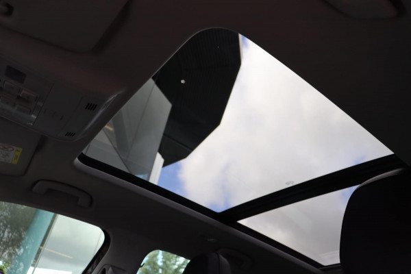 Škoda Karoq 1.5 TSI ACT Bus.org. NL-auto leer+vw schuifdak trekhaak el.klep