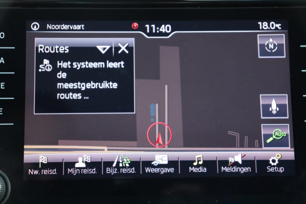 Škoda Karoq 1.5 TSI ACT Bus.org. NL-auto leer+vw schuifdak trekhaak el.klep