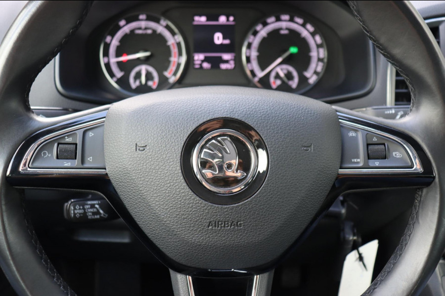 Škoda Karoq 1.5 TSI ACT Bus.org. NL-auto leer+vw schuifdak trekhaak el.klep