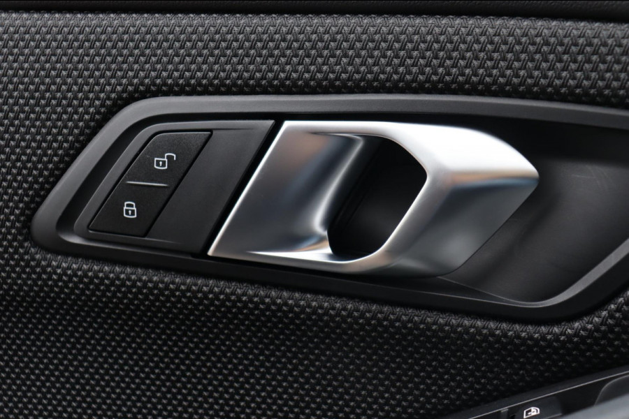 BMW 3 Serie Touring 330i Introduction Executive Ed. org. NL el.klep