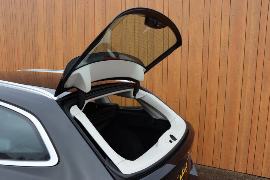 BMW 3 Serie Touring 330i Introduction Executive Ed. org. NL el.klep