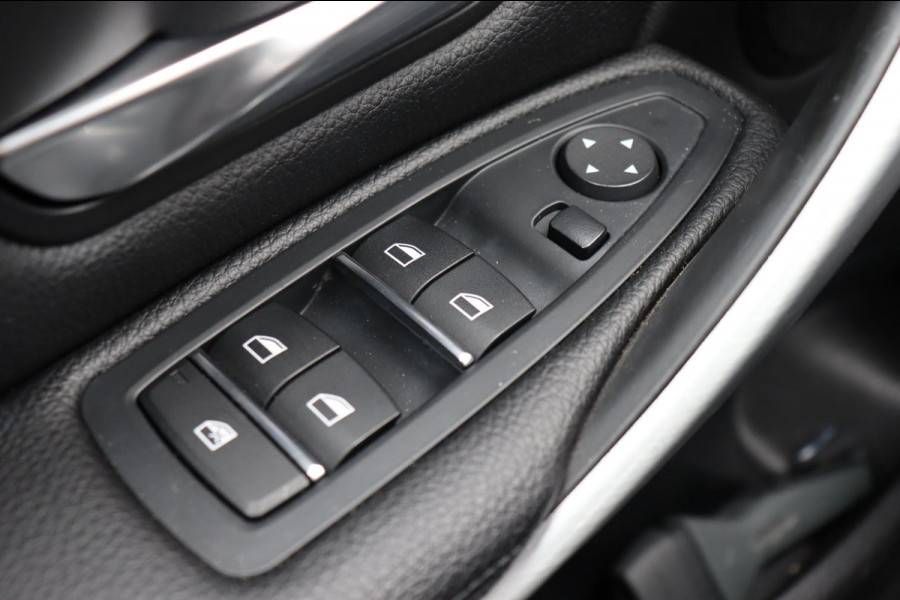 BMW 3 Serie Touring 320i Edition M-Sport Shadow Executive org.NL leer+vw schuifdak