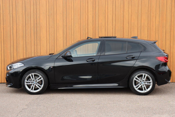 BMW 1-serie 116i Introduction Ed. M-sport org.NL Harman Kardon a.spoiler camera el.schuifdak