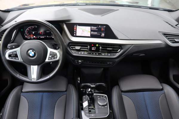 BMW 1-serie 116i Introduction Ed. M-sport org.NL Harman Kardon a.spoiler camera el.schuifdak