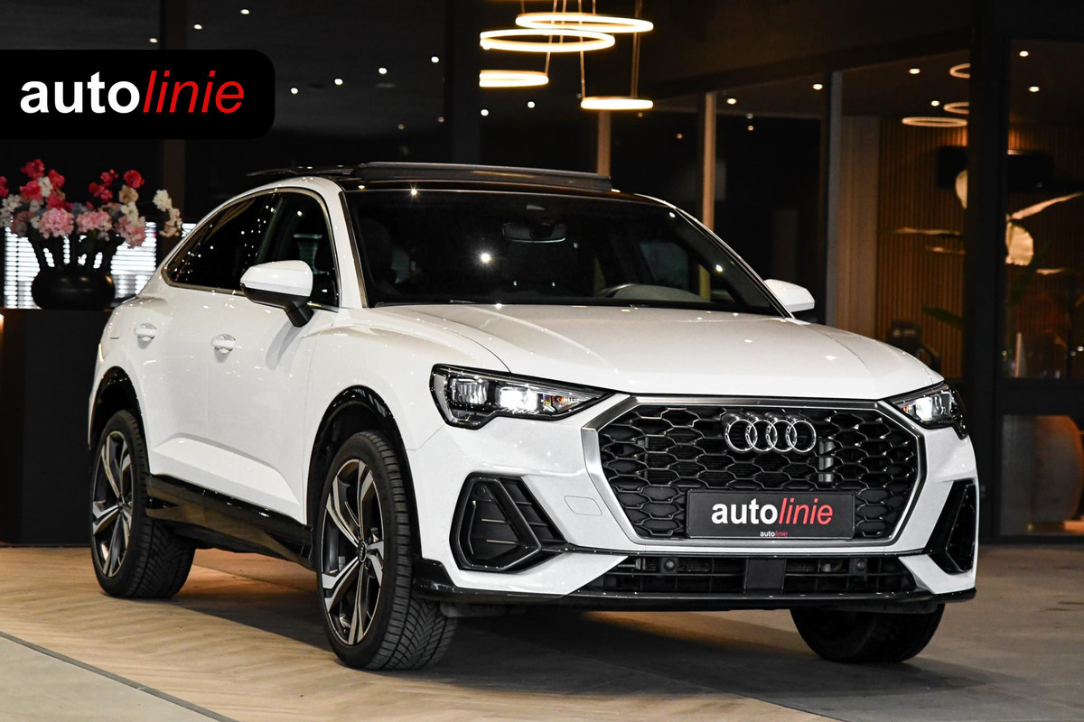 Audi Q3 Sportback 45 TFSI e S-Line. Pano, ACC, Dodeh, Camera, 20''!