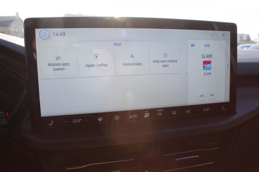 Ford Kuga 2.5-243pk PHEV ST-Line X. Van €. 54.937,- voor €. 43.735,- Trekgewicht van 2.100kg ! Elektr. panodak., elektr. trekhaak, stoel-, stuur- en voorraamverw., 360gr. Camera, HUD, AppleCarplay/Androidauto, Elektr. verstelb. comfortstoelen, LED verl.