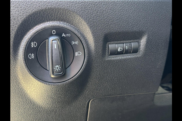 Škoda Fabia 1.0 Clever - Appel CarPlay / Navigatie I Airco I Achteruitrij Camera I LED I PDC I Sport velgen I Dealer onderhouden