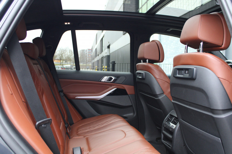 BMW X5 xDrive45e High Executive | M-SPORT | NAP | PANO | HUD | 360 | KEYLESS | ELEK TREKHAAK | H/K | LASER | ALCANTARA |