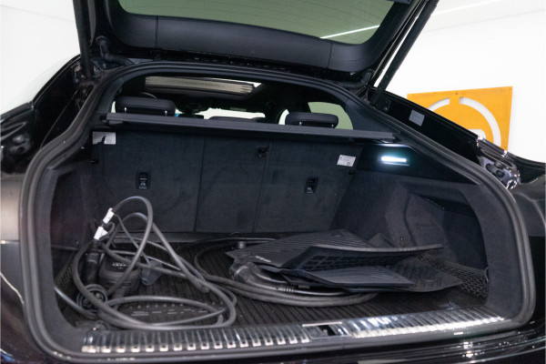 Audi e-tron Sportback 55 Quattro S Edition 95 kWh 408PK | NL AUTO/NAP/1E Eig. | SOH 90% | Pano | Memory | Stoelverw. | 12 MND Garantie