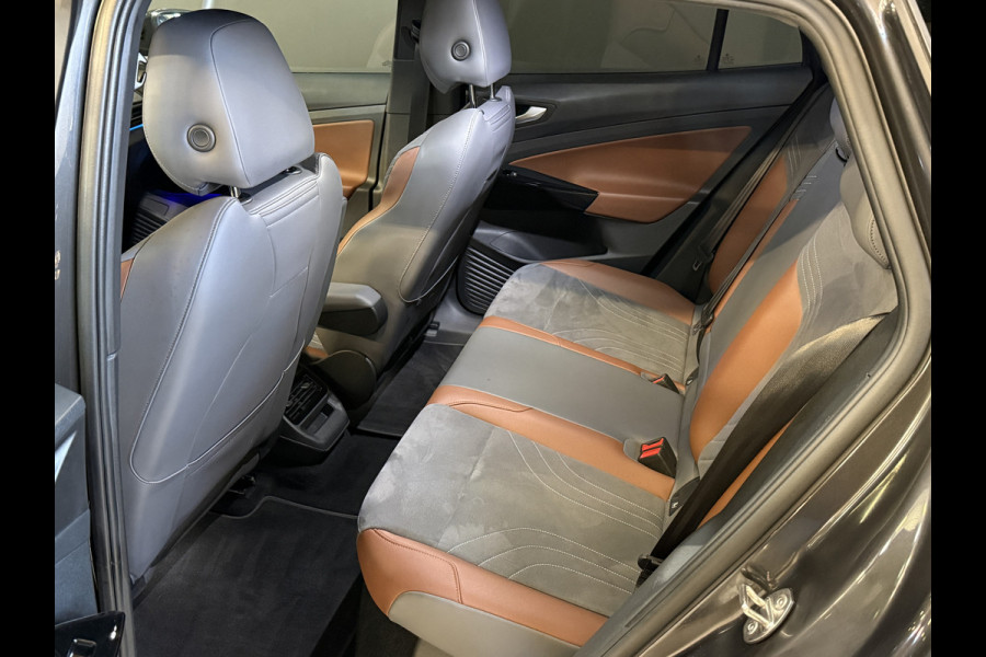 Volkswagen ID.4 First 77 kWh | SOH 90% | Apple Carplay | Elek. Trekhaak | Stoelverwarming | Camera